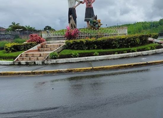 ecuador/macas/attraction/monumento-a-los-macabeos