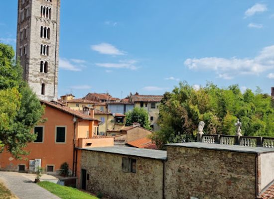 italy/versilia/attraction/mura-di-lucca