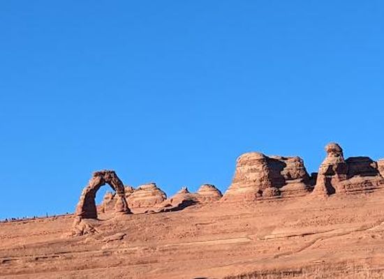 utah/arches-national-park/attraction/lower-delicate-arch-viewpoint