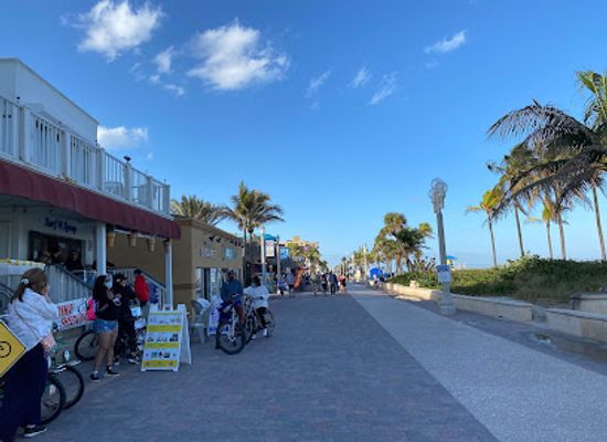 florida/fort-lauderdale-beach/attraction/hollywood-beach-broadwalk