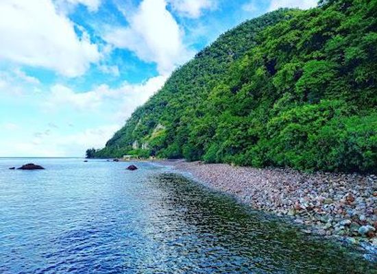 dominica/la-plaine/attraction/champagne-beach