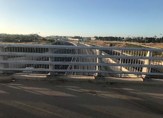 israel/tel-aviv-district/attraction/gesher-hashdot