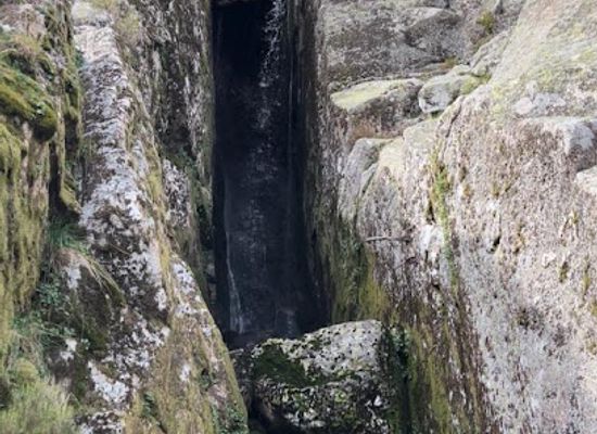portugal/serra-da-estrela/attraction/cascata-do-labaredas