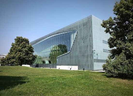 poland/warsaw/attraction/polin-museum-of-the-history-of-polish-jews
