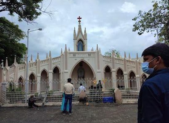 india/mumbai/attraction/mount-mary-grotto