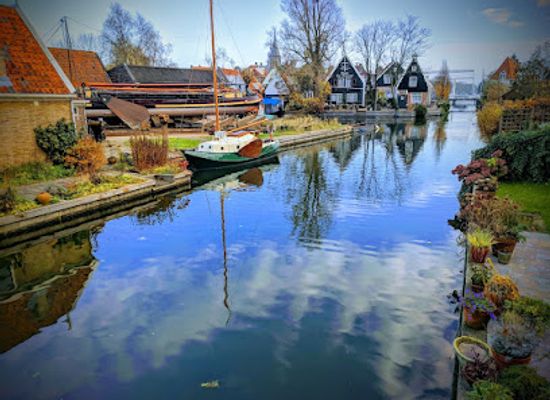 netherlands/volendam/attraction/kwakelbrug