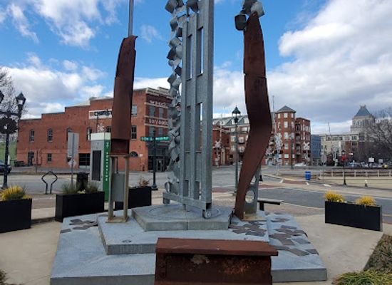 north-carolina/greensboro/attraction/9-11-sculpture