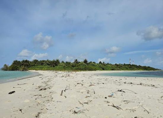 maldives/shaviyani-atoll/attraction/vaadhoo-performance-stage