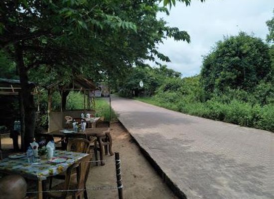 sri-lanka/dambulla/attraction/lake-view-restaurant