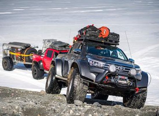 iceland/hafnarfjordur/attraction/arctic-trucks-experience