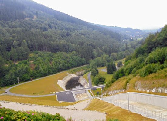 czechia/beskids/attraction/log-cabin-of-petr-bezruc