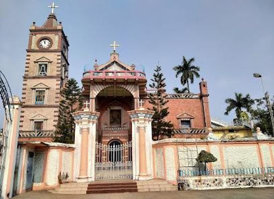 india/eastern-india/attraction/the-basilica-of-the-holy-rosary-bandel-bandel-church