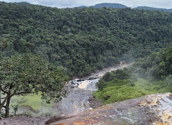 guyana/cuyuni-mazaruni/attraction/kumarau-waterfalls
