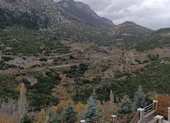 greece/mount-parnassus/attraction/waterfall-agoriani