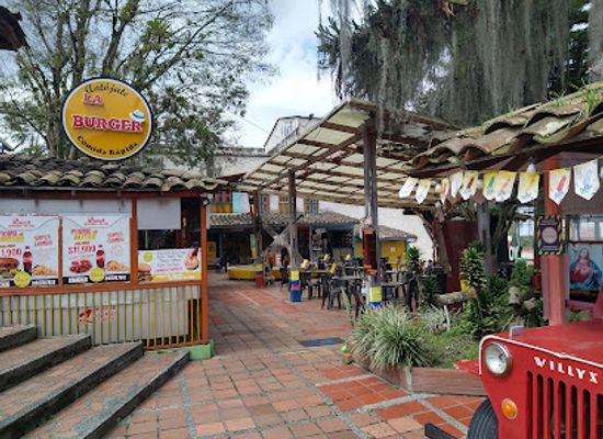 colombia/coffee-axis/attraction/monumento-al-machete
