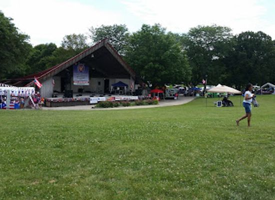 wisconsin/milwaukee/bay-view/attraction/humboldt-park