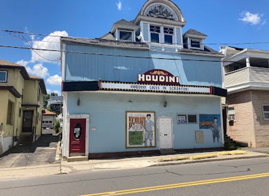 pennsylvania/scranton/attraction/houdini-museum-tour-magic-show-weekends