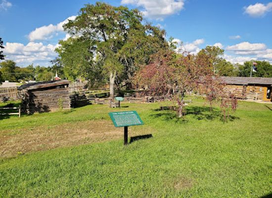 kentucky/bluegrass-region/attraction/old-fort-harrod-state-park
