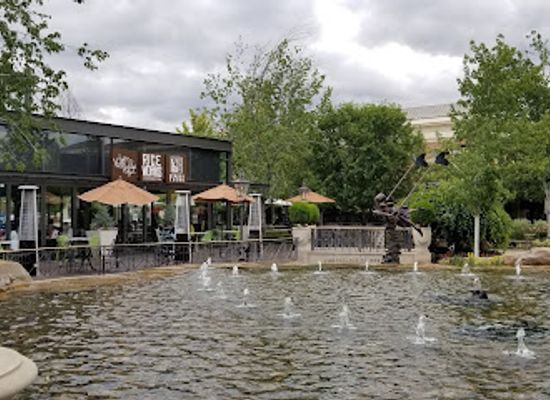 idaho/meridian/attraction/the-village-at-meridian