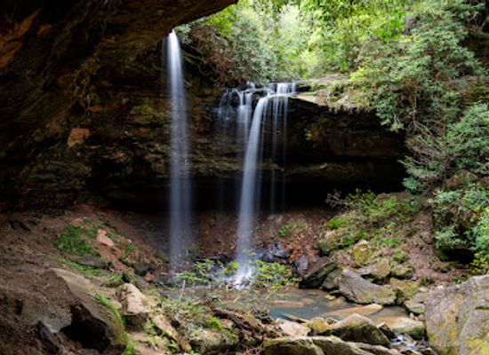 kentucky/cumberland-plateau/attraction/pine-island-double-falls-trailhead