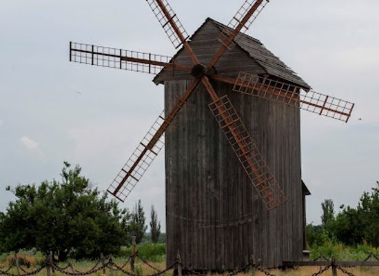 ukraine/zaporozhye/attraction/museum-of-navigation-chaika