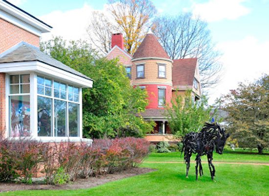 new-york/saratoga-springs/attraction/national-museum-of-racing-and-hall-of-fame