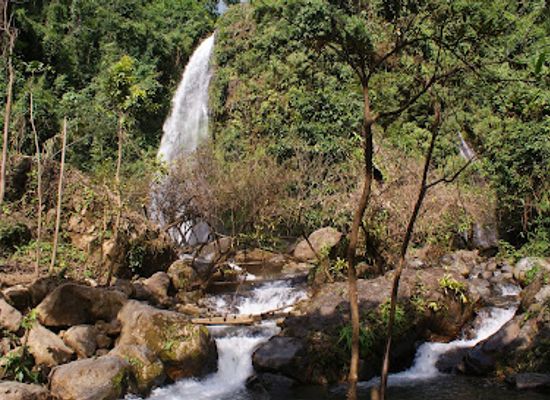 laos/bolikhamxay-province/attraction/kaeng-nyui-waterfall