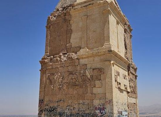 lebanon/bcharre/attraction/kamouh-el-hermel