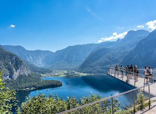 austria/hallstatt/attraction/panoramic-viewpoint-hallstatt-skywalk