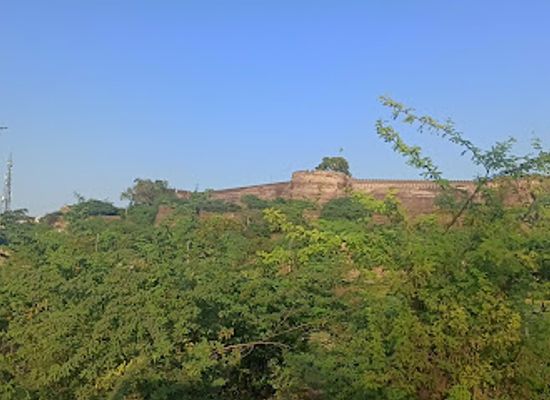 india/northern-plains/attraction/balapur-fort