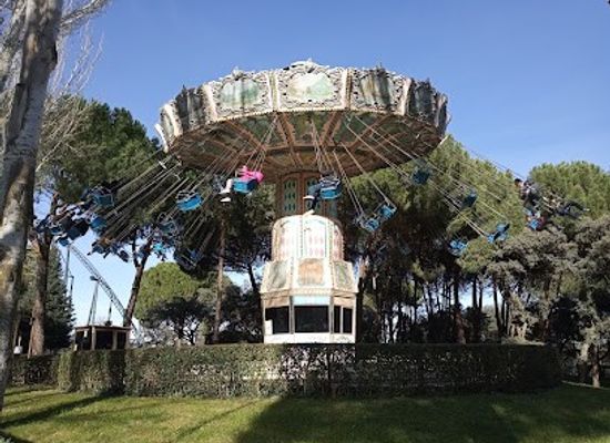 spain/madrid/attraction/sillas-voladoras