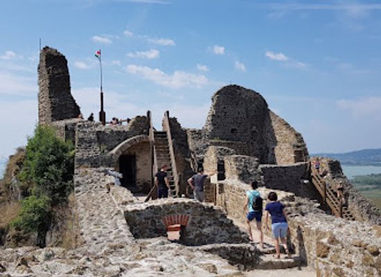 hungary/somogy/attraction/szigliget