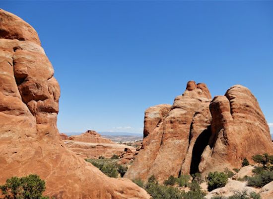 utah/canyonlands/attraction/landscape-arch