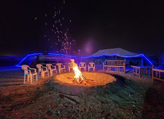 bahrain/jebel-dukhan/attraction/oasis-camp