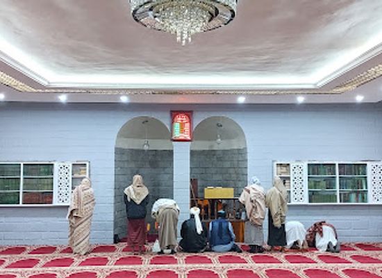 ethiopia/oromia-region/attraction/nejashi-mosque-megenagna-24-24