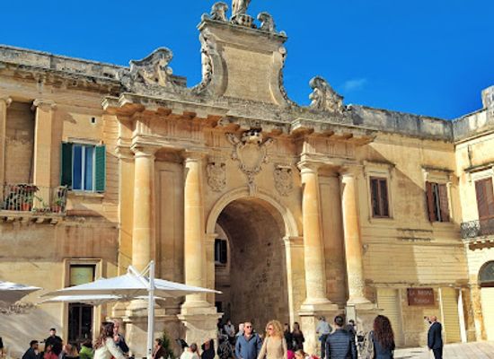 italy/salento/attraction/gate-of-saint-blaise