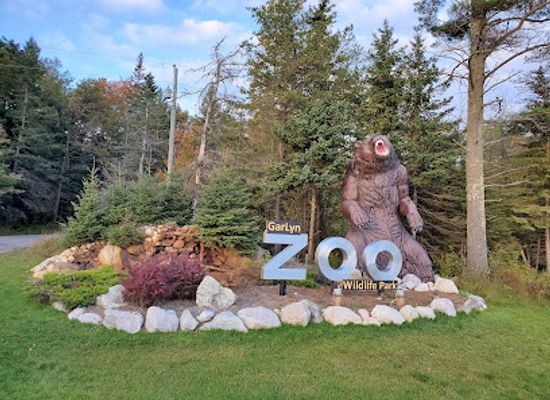 michigan/lower-peninsula/attraction/garlyn-zoo-wildlife-park
