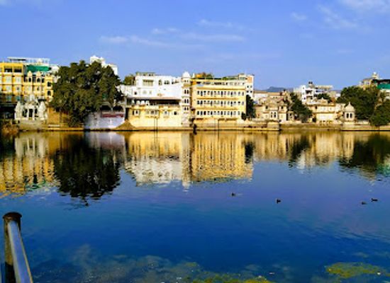 india/udaipur/attraction/toran-pol