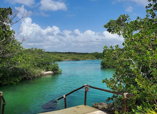 mexico/pacific-coast/attraction/yal-ku-akumal-riviera-maya