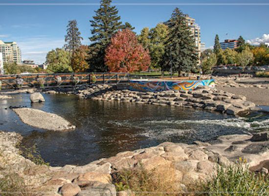 nevada/reno/riverwalk-district/attraction/truckee-river-walk