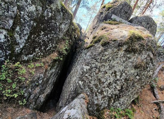 finland/varsinais-suomi-southwest-finland/attraction/lotikonkellari-gorge