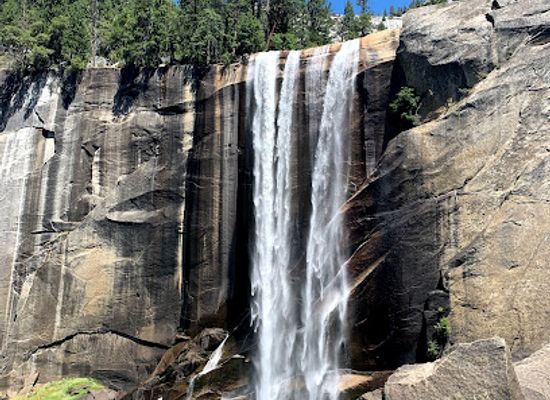 california/yosemite-national-park/attraction/nature-center-at-happy-isles