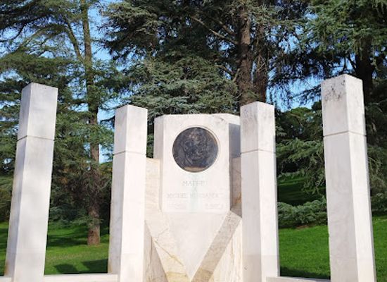 spain/madrid-community/attraction/monumento-a-miguel-hernandez