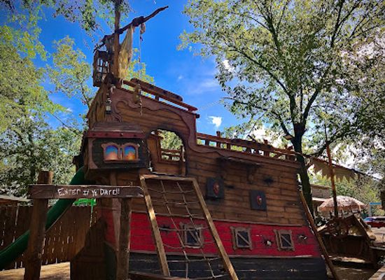 oklahoma/beavers-bend-state-park/attraction/beaver-s-bend-mining-company