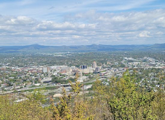 virginia/southwest-virginia/attraction/mill-mountain-park