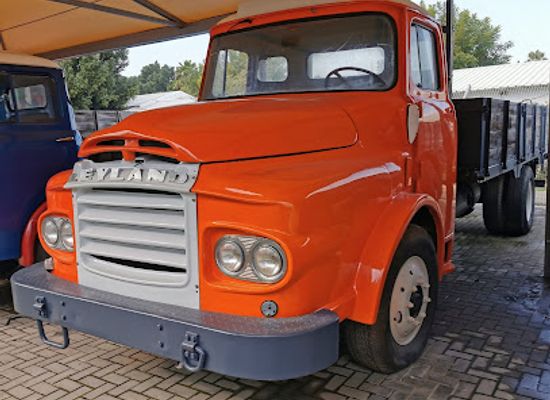 israel/central-district/attraction/trucks-and-transport-museum