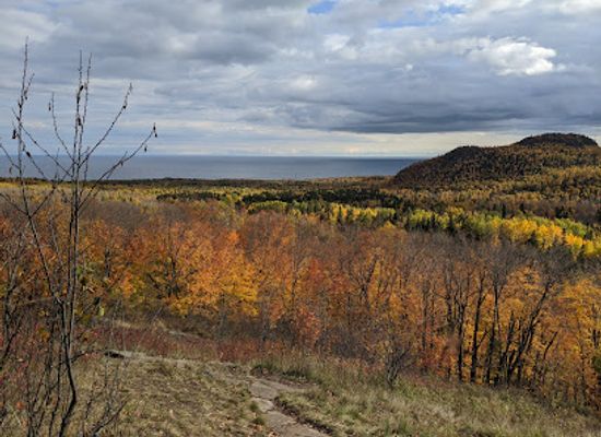 minnesota/north-shore/attraction/britton-peak-trailhead