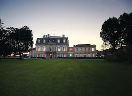 france/poitou-charentes/attraction/chateau-pontet-canet