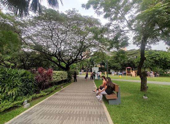 philippines/manila/makati/attraction/legazpi-active-park