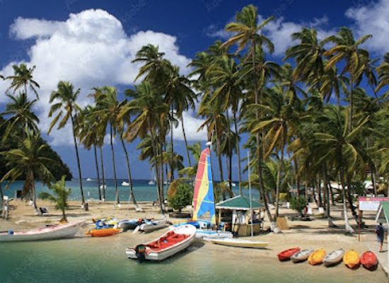 saint-lucia/canaries-quarter/attraction/aquarius-watersports
